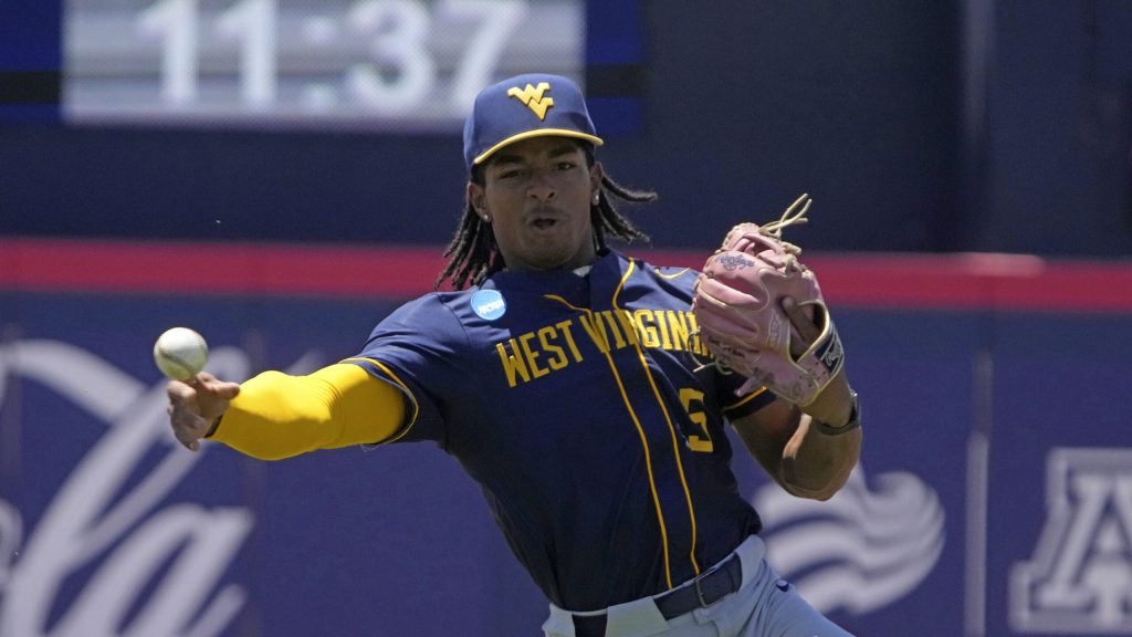 Guzman returning to WVU baseball team